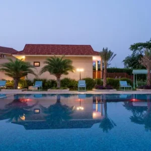 Riverbank Jungle Resort-Chitwan