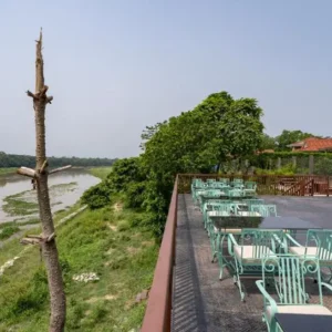 Riverbank Jungle resort-