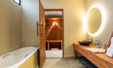 Sanctuary Chitwan-Room