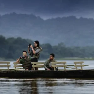 Barahi Jungle Lodge- Canoe