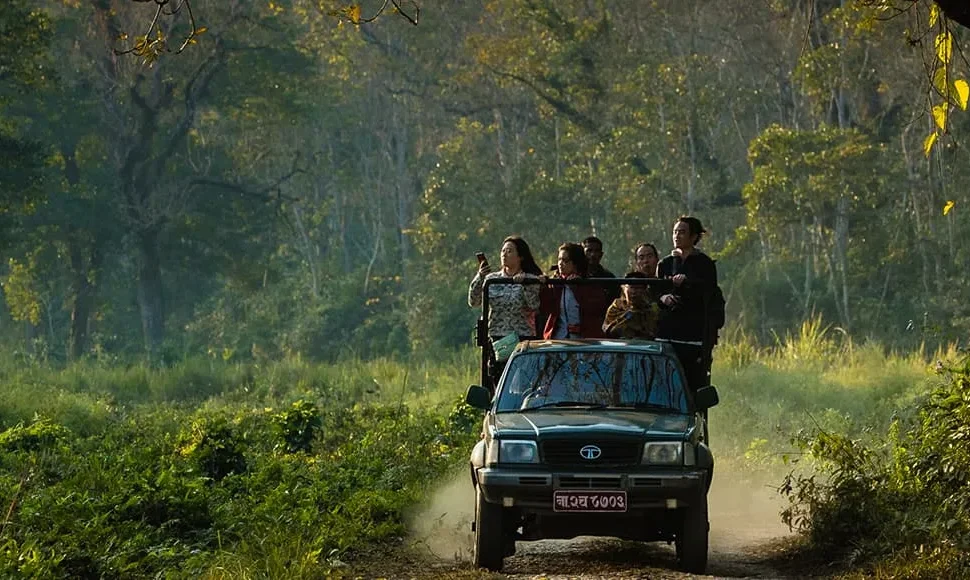 chitwan-national-park-Chitwan Safari