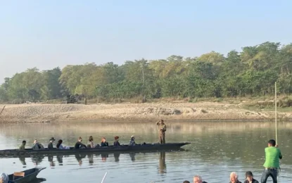 Jeep Safari vs Canoe Safari in Chitwan: Which Is Better for Wildlife Lovers?