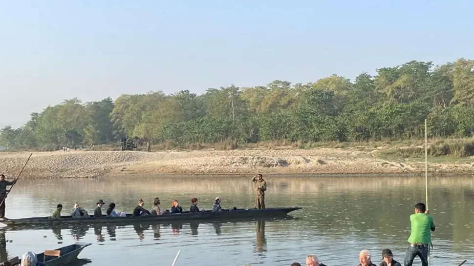 Jeep Safari vs Canoe Safari in Chitwan